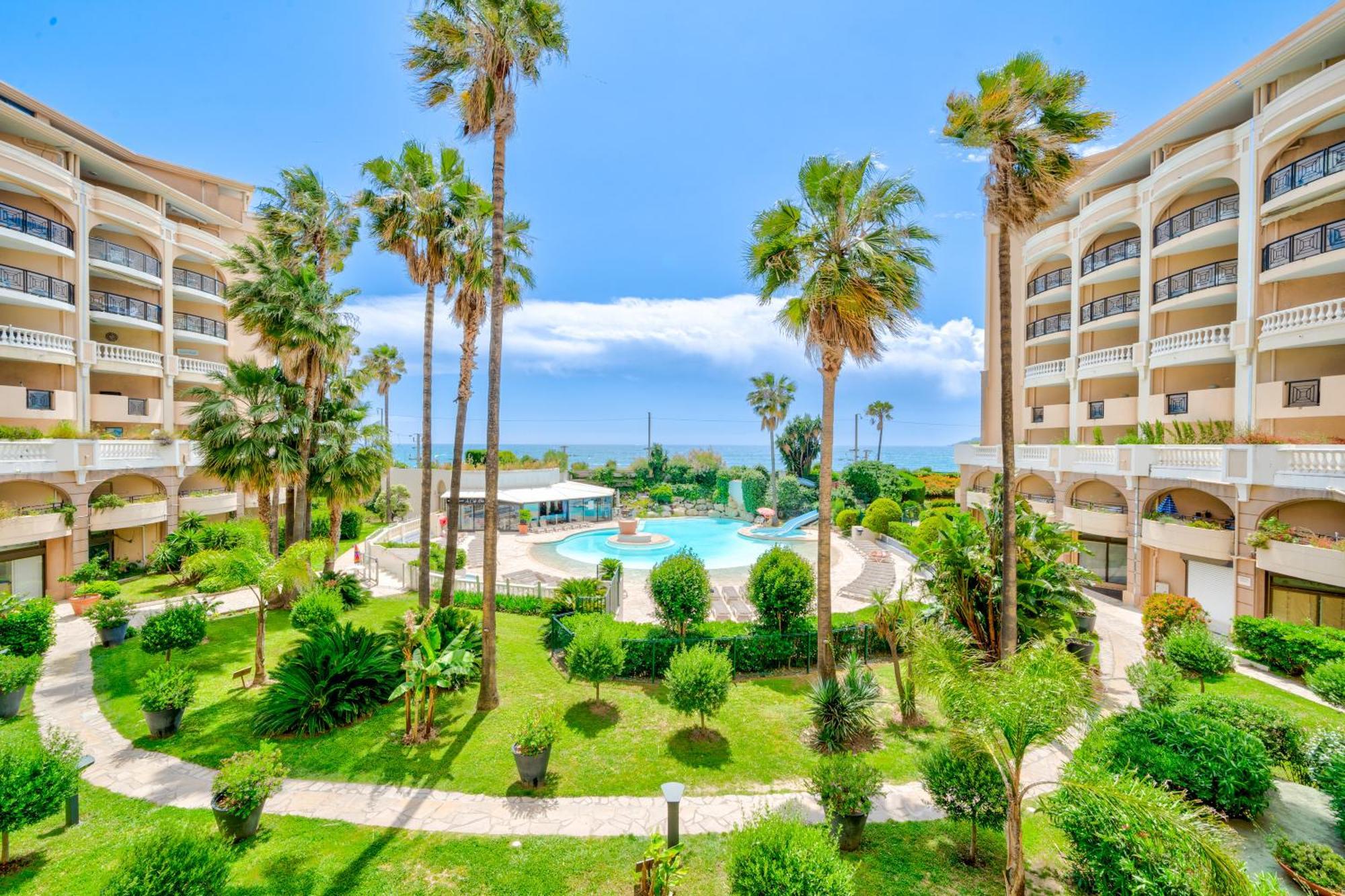 Residence La Palme D'Azur - Кан Екстериор снимка